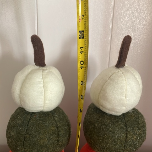 Pink Zebra Soaks Woolies pumpkins-set of 2-GUC - Picture 11 of 15